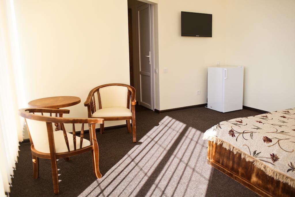 Cowboy Hotel Odesa Cameră foto